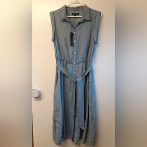 NWT - Banana Republic lightweight denim-look dress - size medium